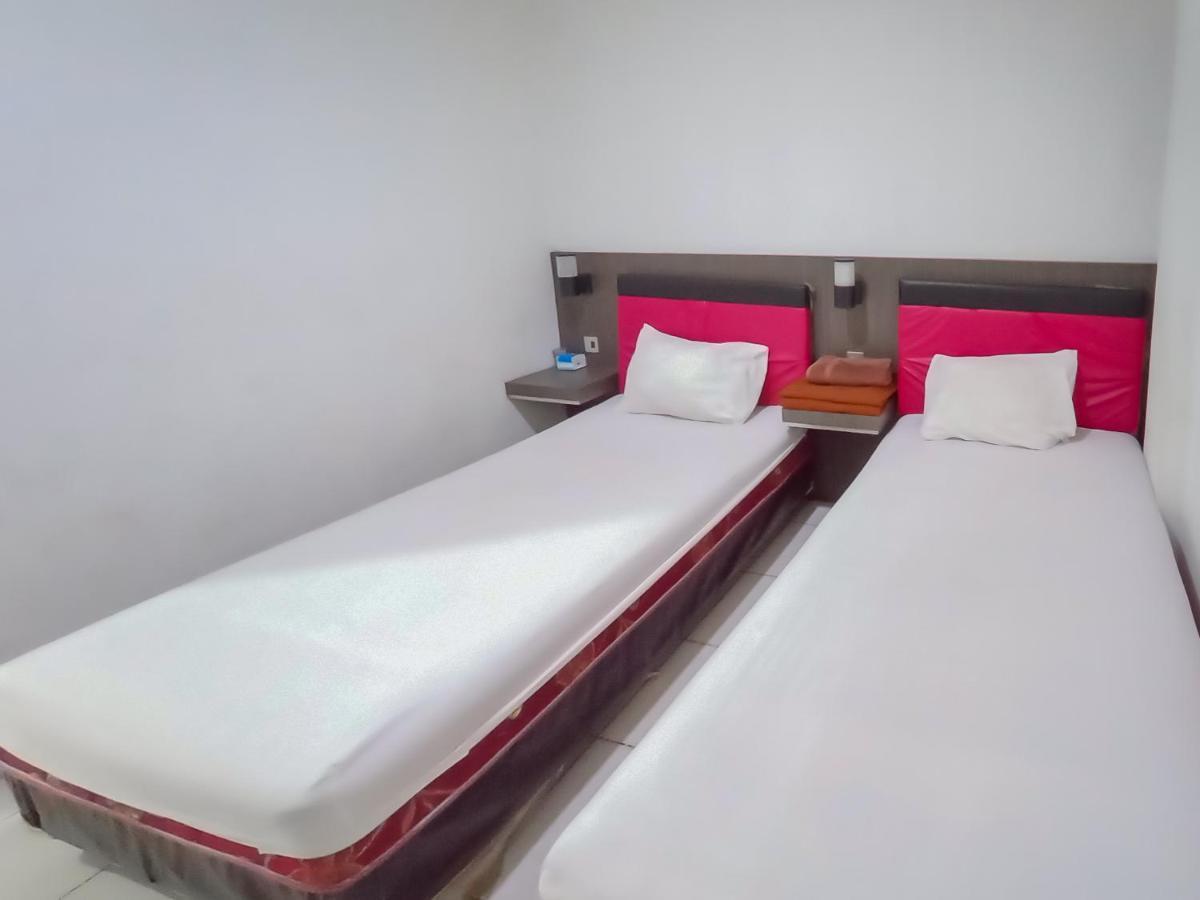 OYO 3848 Kavana Syariah Homestay Martapura  Bagian luar foto